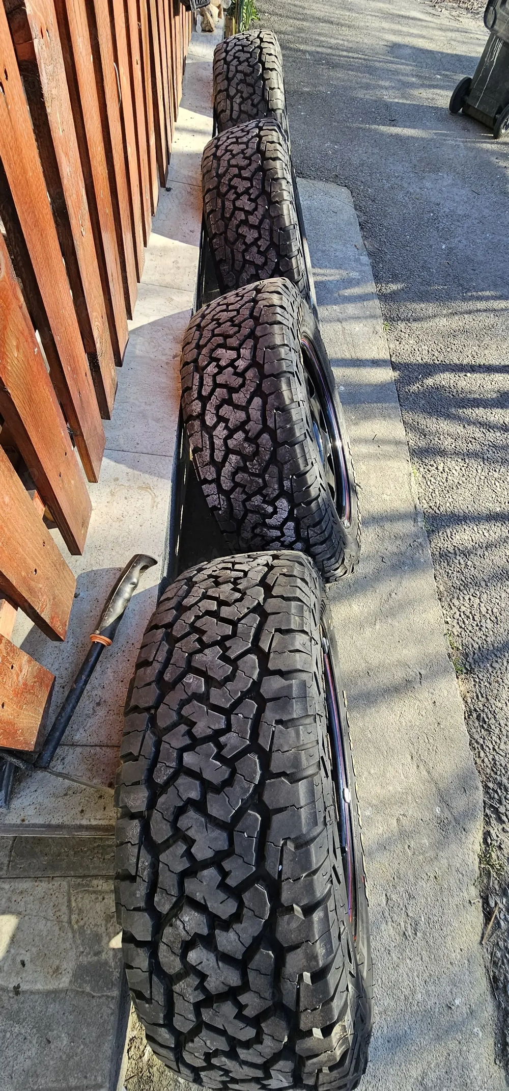 Vand roti off road Duster