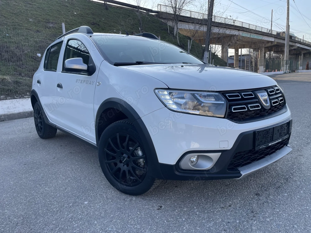 Dacia Sandero Stepway 1000 cm benzina An 2019 Clima Navi