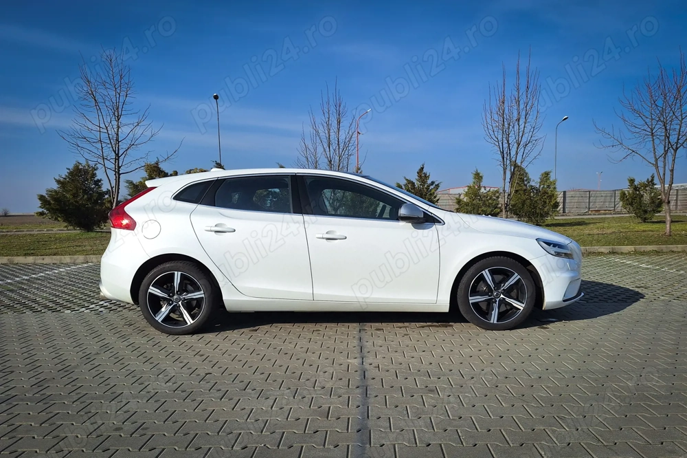Volvo V40 Disel 2.0 Automat, Panoramic, Euro 6, Rdesign