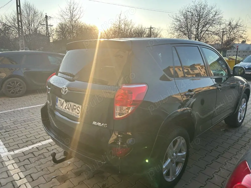 Vand toyota rav 4 an 2009 