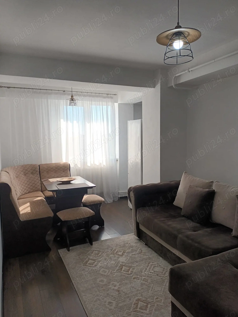 Agentie vand apartament 2 camere decomandat bloc privat Brazda-B-dul.Dacia