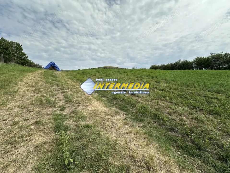 Teren Intravilan Ighiu-Telna 2060 mp d= 20m asfalt apa gaz curent canal view sup