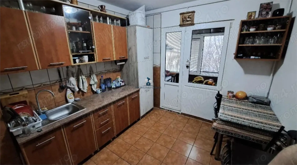 Vanzare Apartament 2 Camere Decomandat Piata Sudului