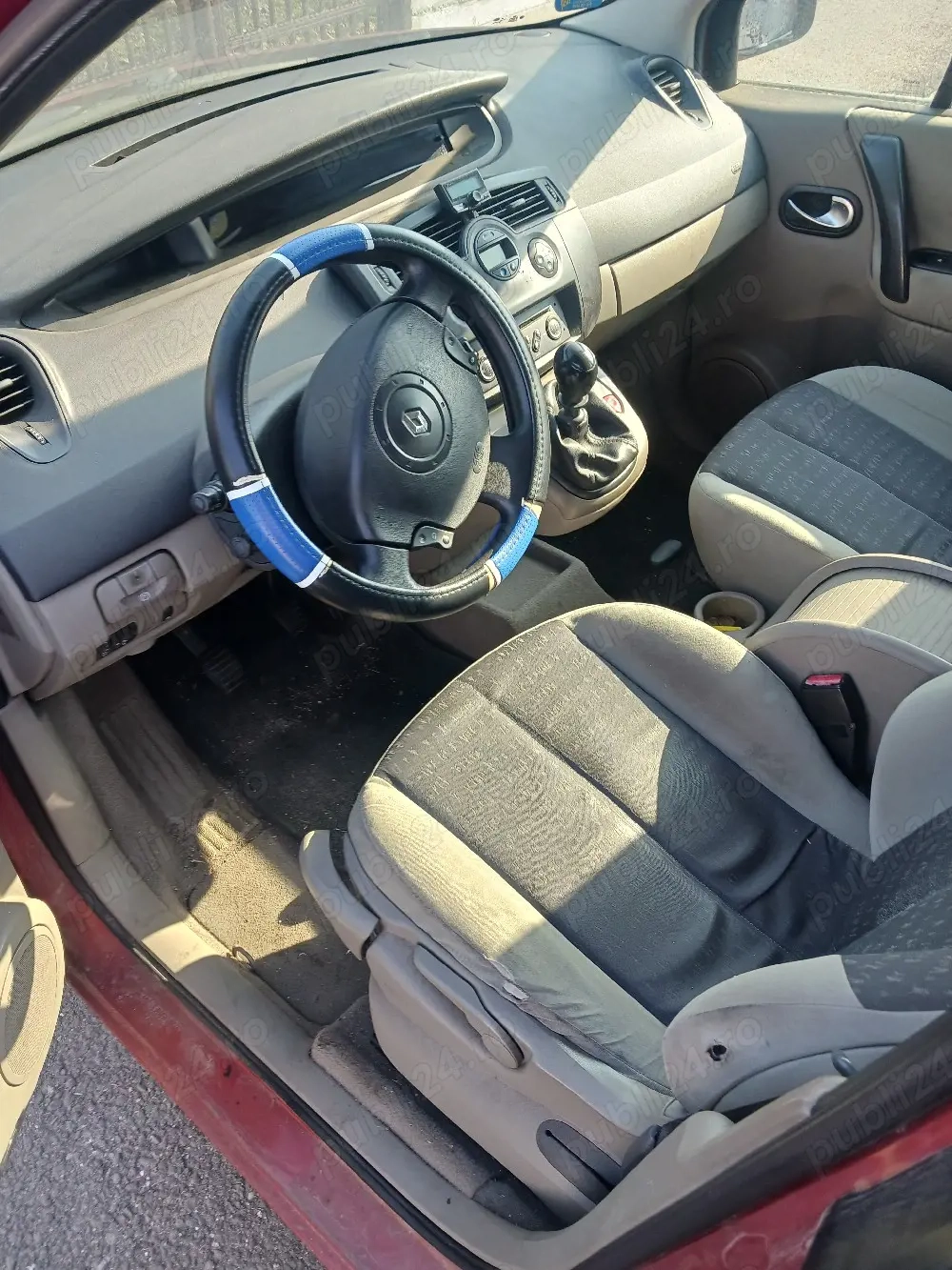 Vând Renault Scenic