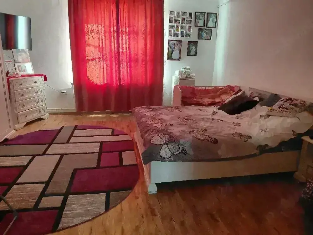 apartament de vanzare   negociabil 