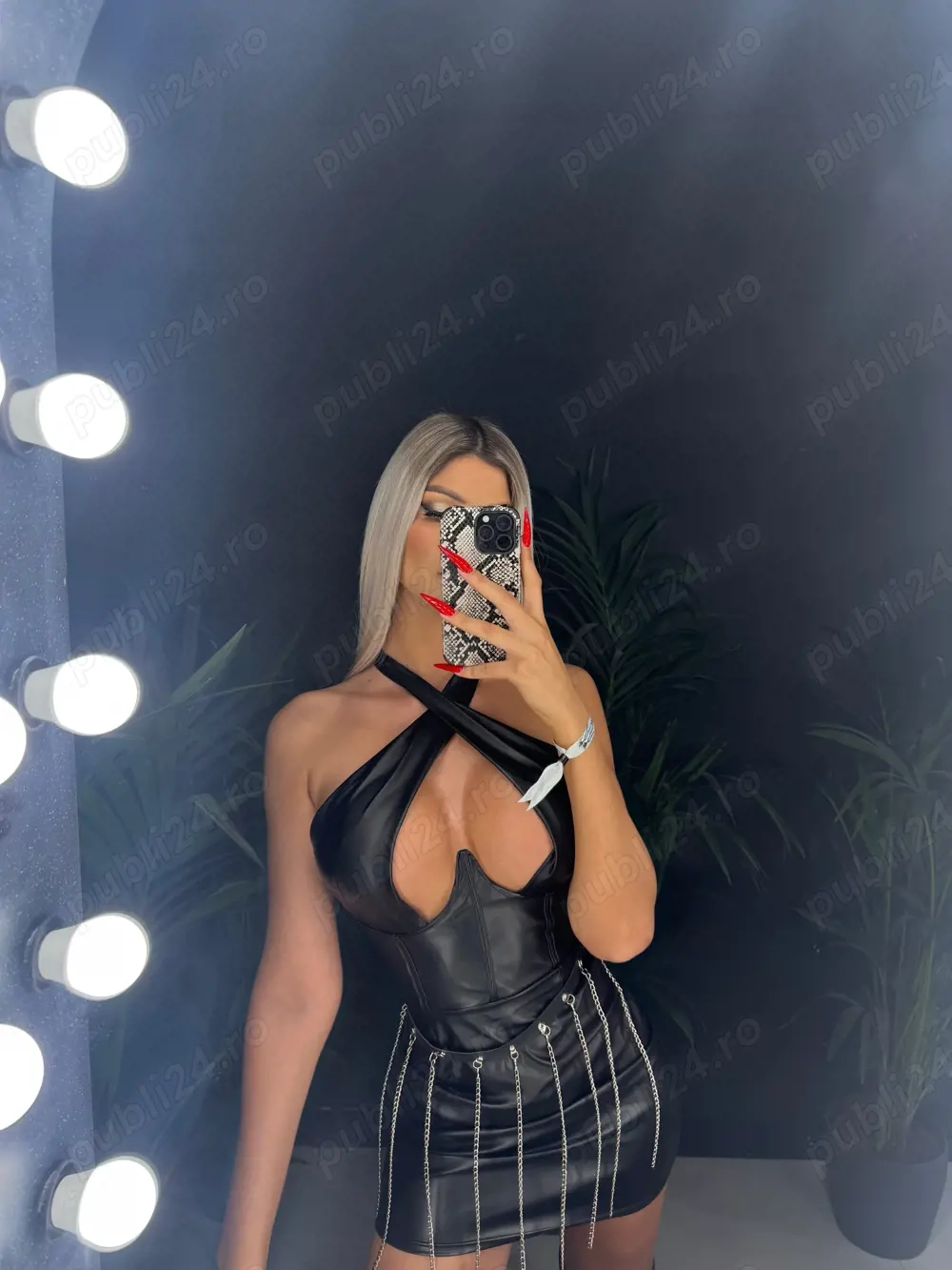 Transexuala ts Reala Simo