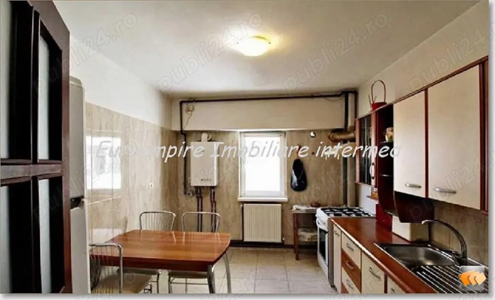Apartament 3 camere decomandate zona Tomis 1