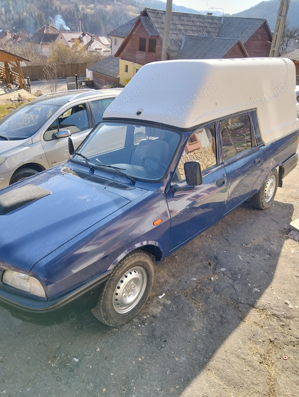 Vând Dacia papuc diesel 4x4 la buton.