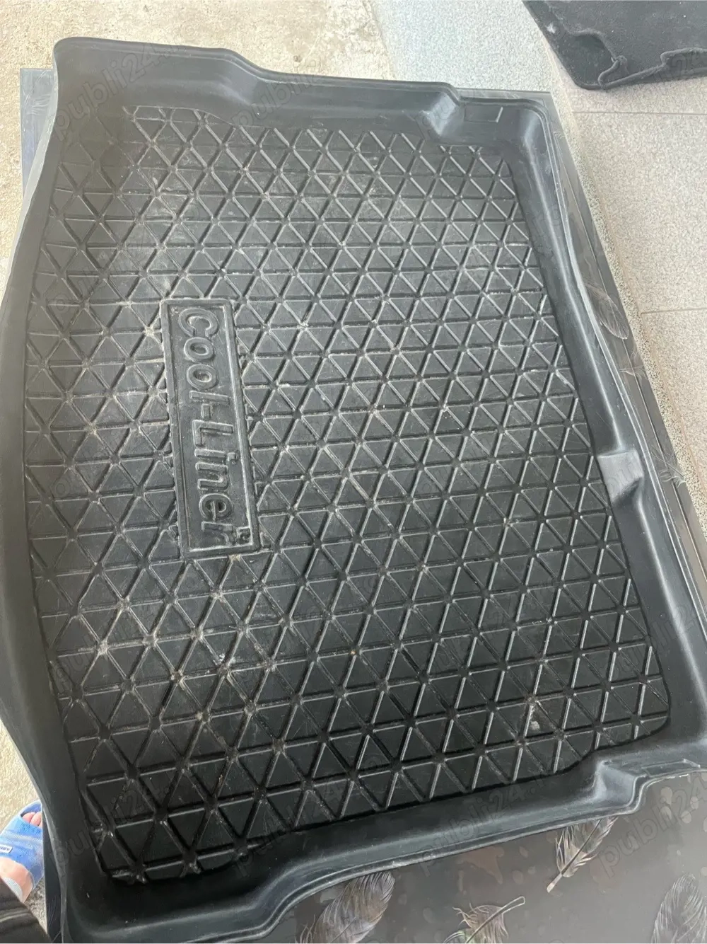 Tavira porbagaj nissan qasqai. j10!