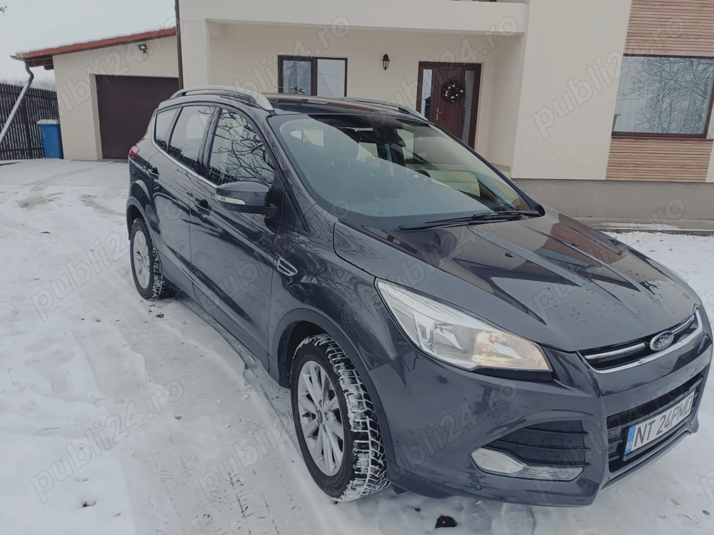 Vând Ford Kuga din anul 2015