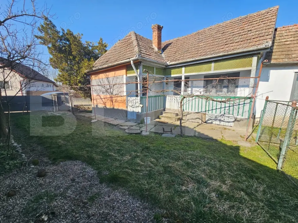 Casă din cărămidă, 4 camere, șură și curte mare – Sâncel (Blaj), Alba