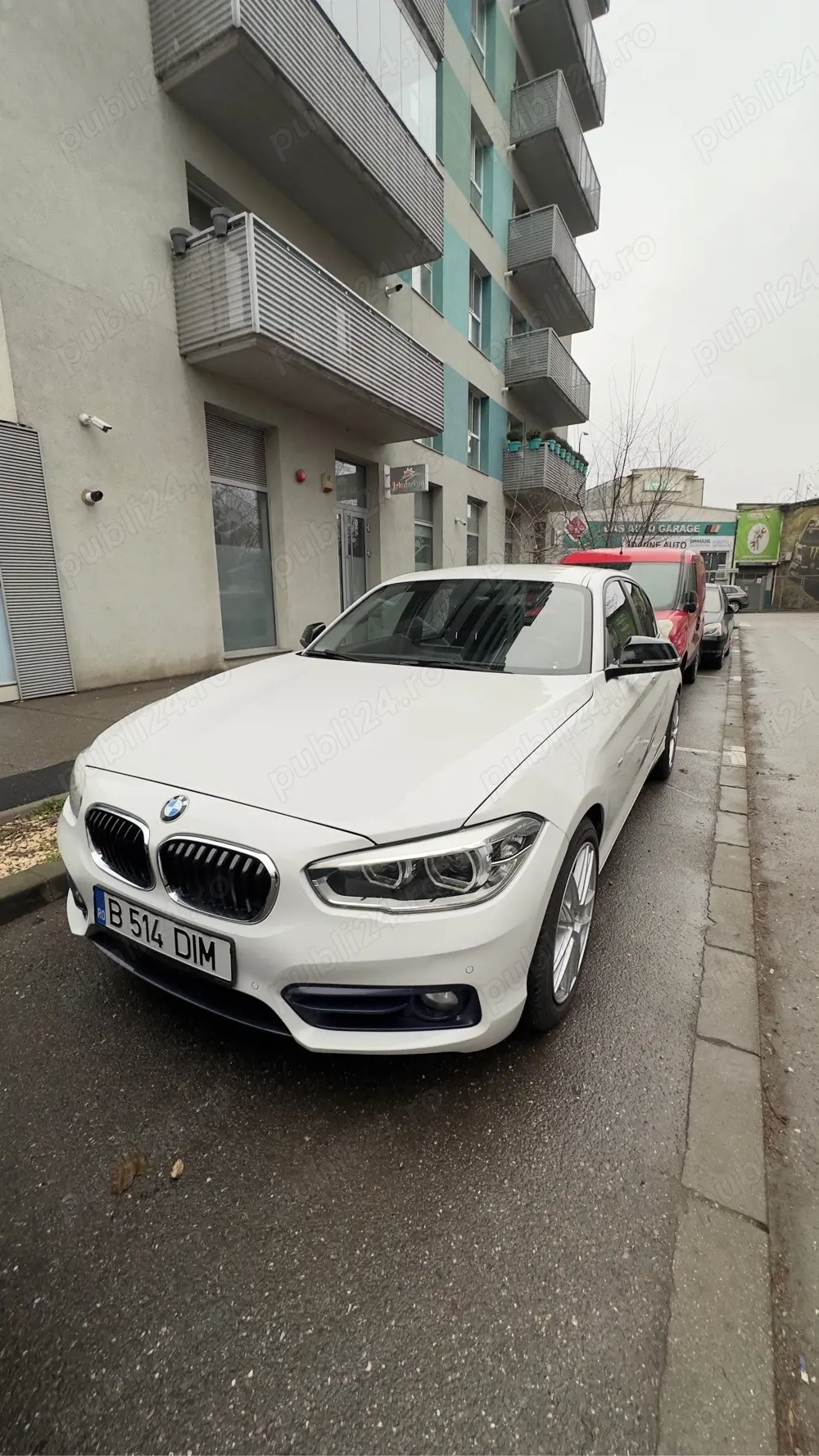 BMW Seria 1 120d Aut. Sport Line
