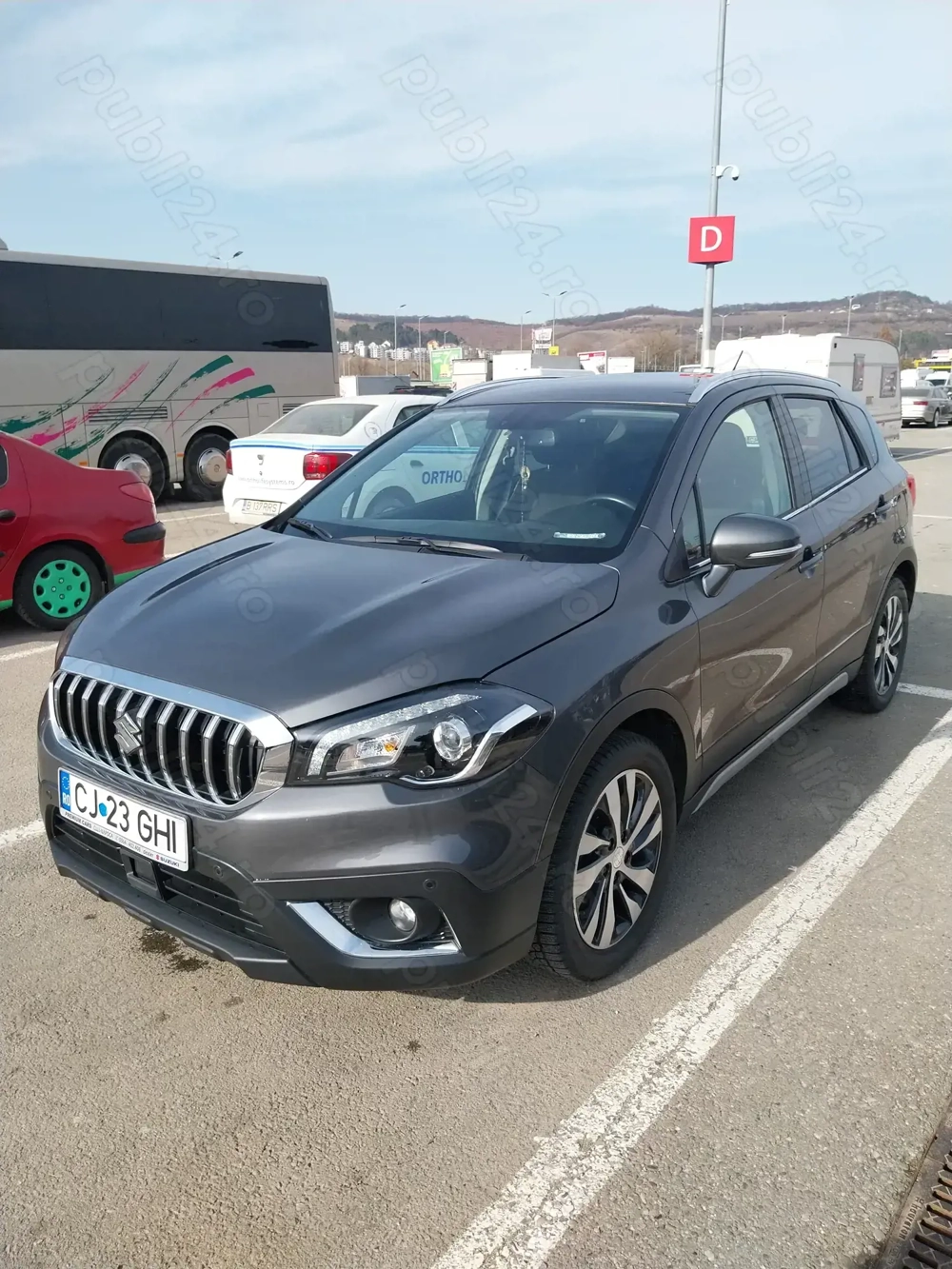Vând Suzuki SX4 S Cross