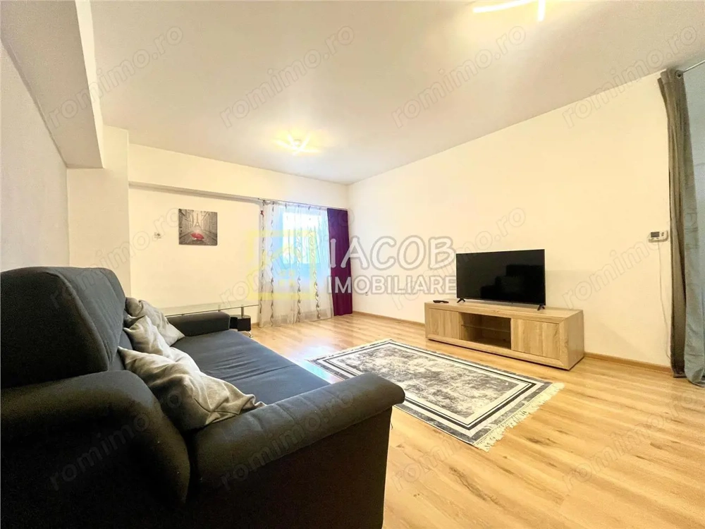 Apartament 2 camere decomandate, zona Curtea de Apel, Bacau