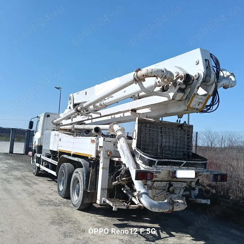 Vând pompă beton SCHWING 32m, 4 brate