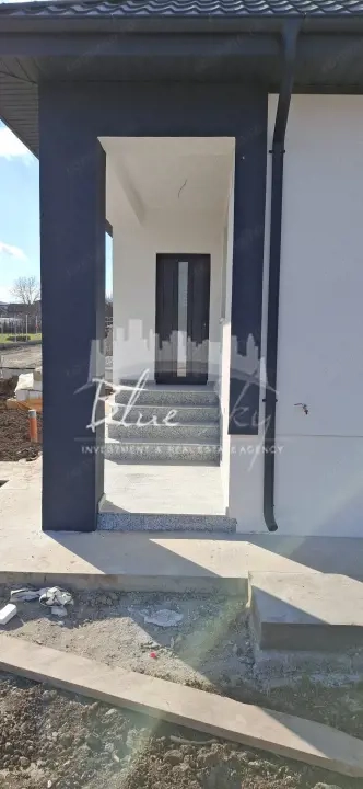 Casa noua in  Lumina