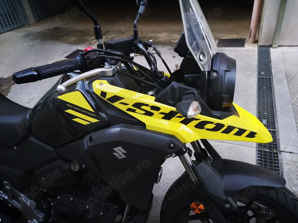 Suzuki v Storm DL 250