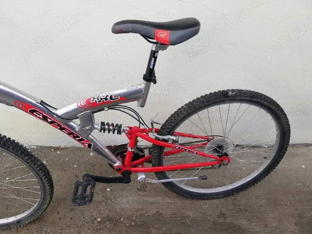 De vânzare bicicleta