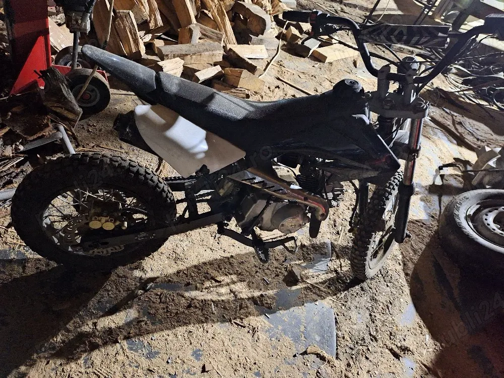 De vanzare motocicleta.