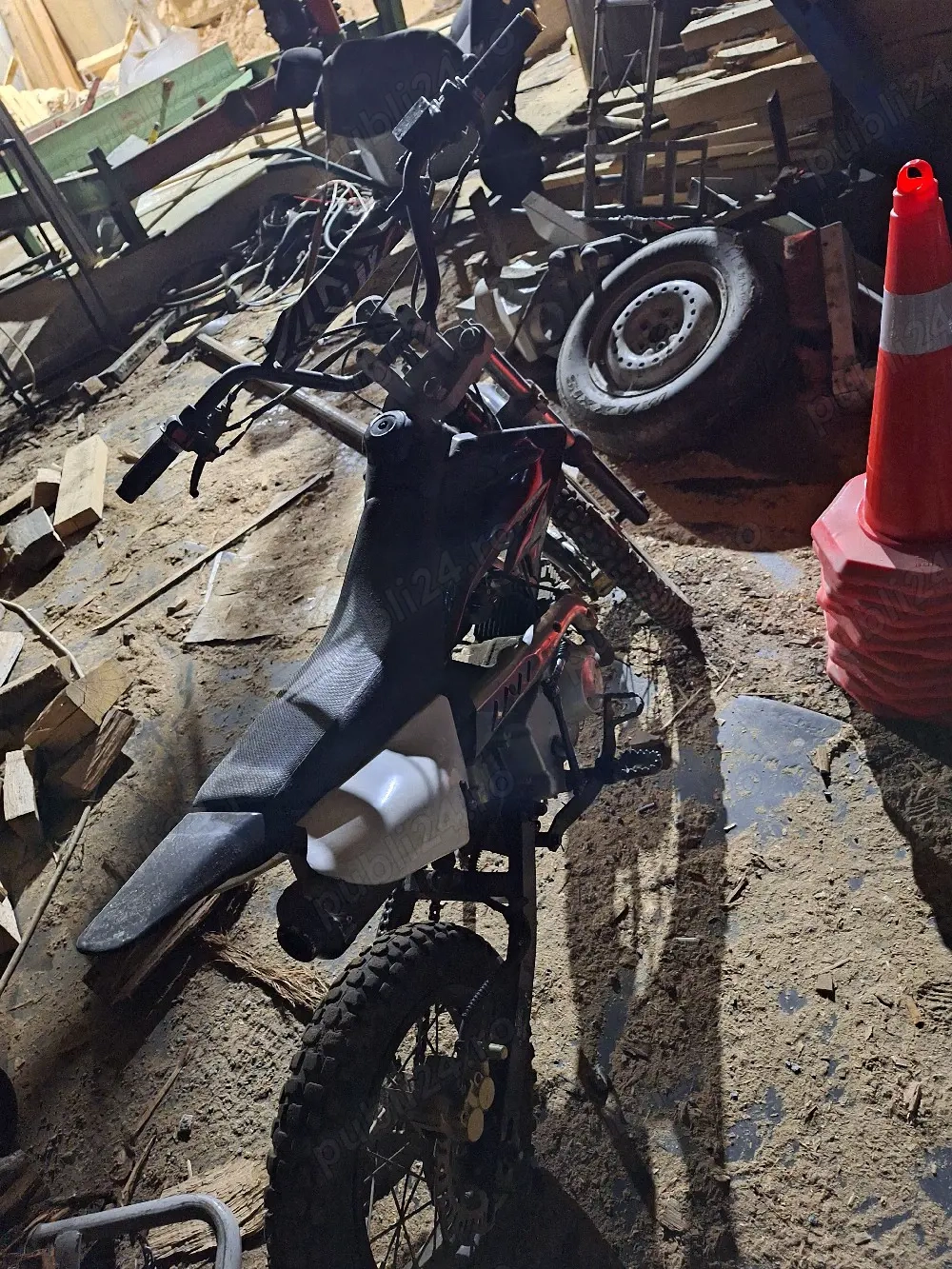 De vanzare motocicleta.