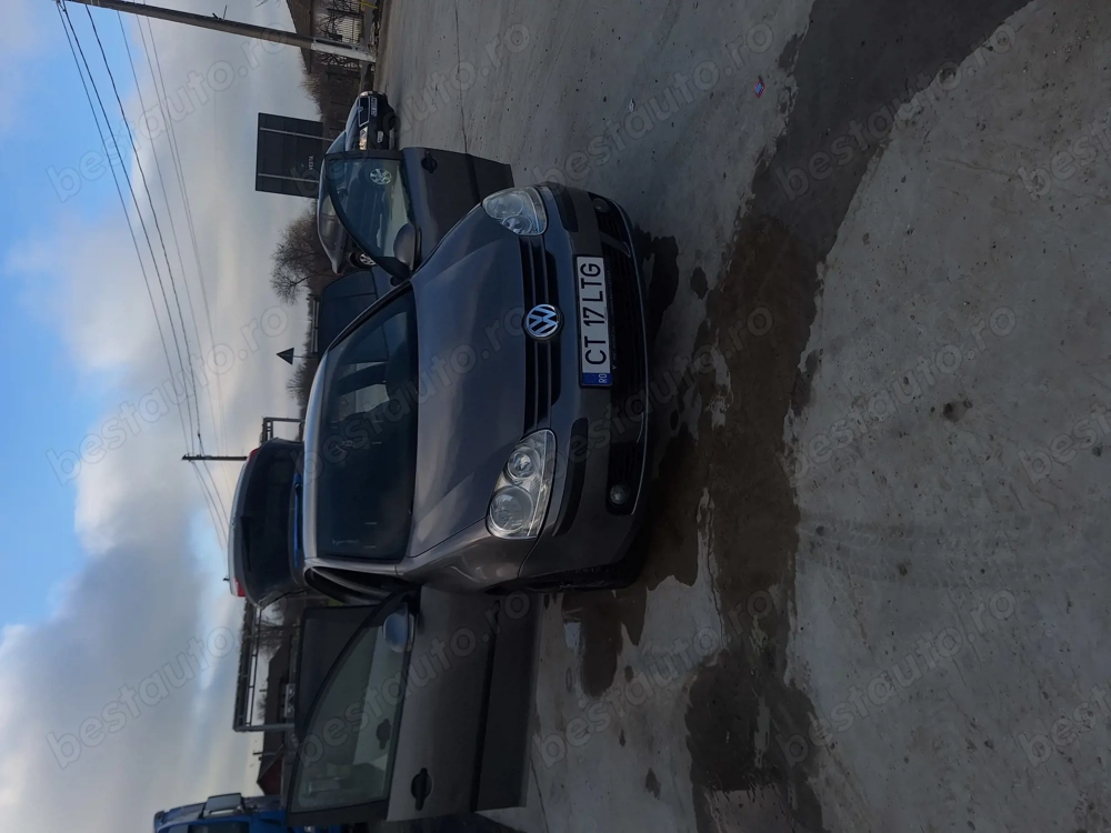 Vând Volkswagen golf 5