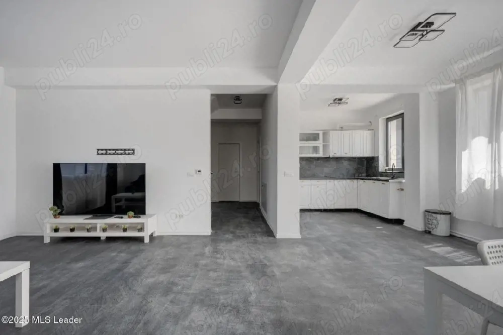 Proprietar vand casa 4 camere Balotesti.Sediu firma+ depozit.Pret net + tva