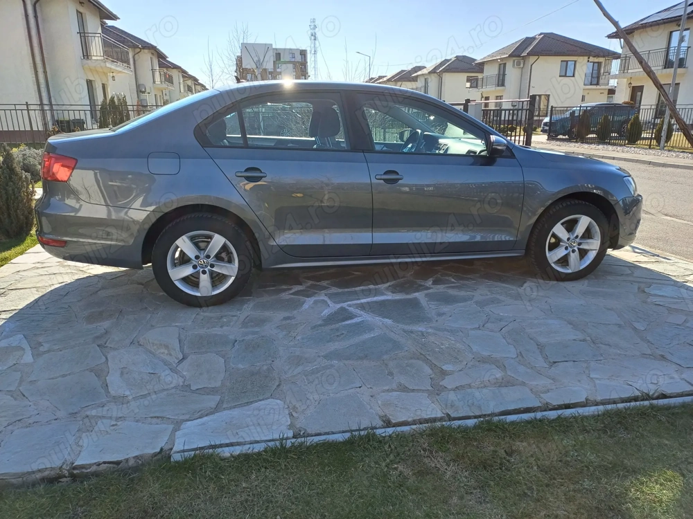 Volkswagen Jetta 1.6 TDI manuala  5+1