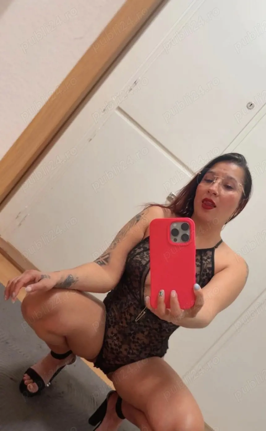 Sunt a ta ! Fantezii și masaj  republicii Jerry's pizza 