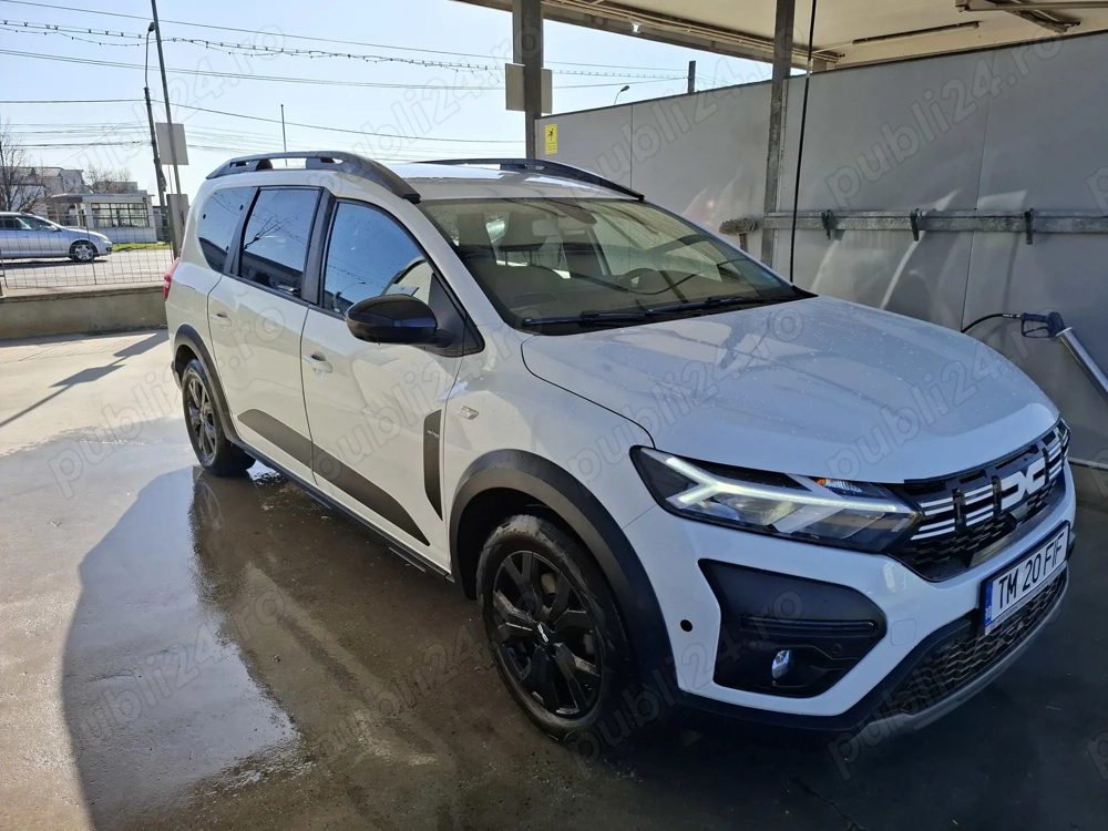 Dacia Jogger 2023, 7 locuri, garantie si service pana in 2028