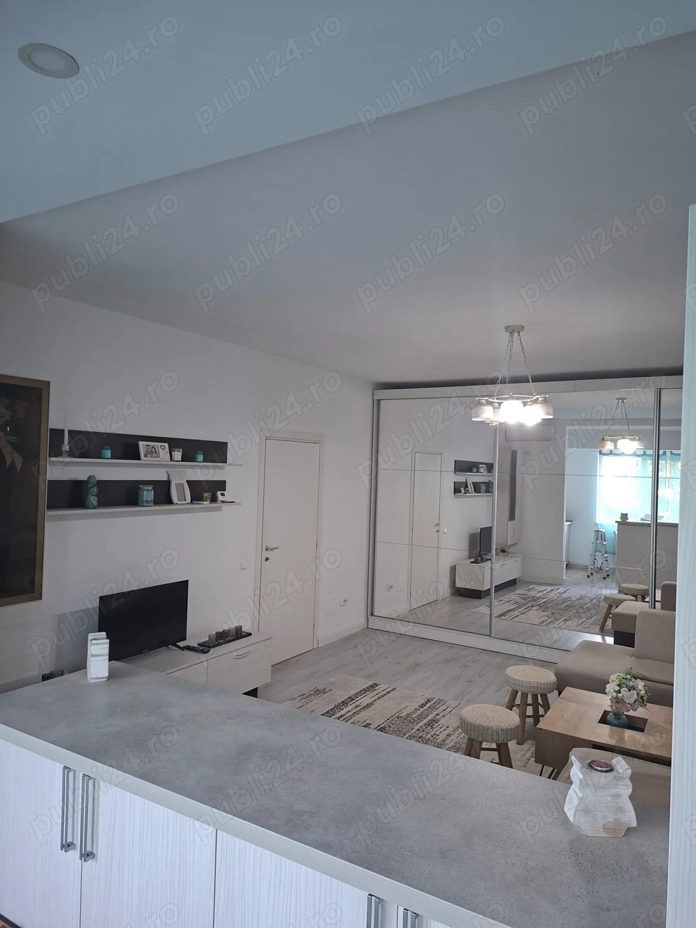 Apartamentul oamenilor mișto 