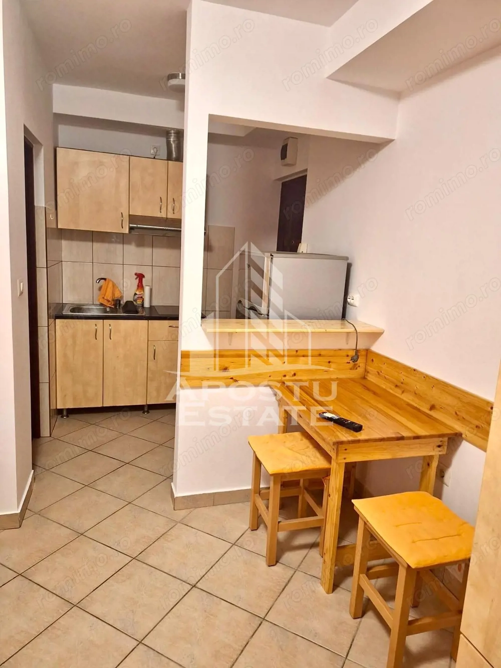 Garsoniera in zona Aradului,centrala proprie