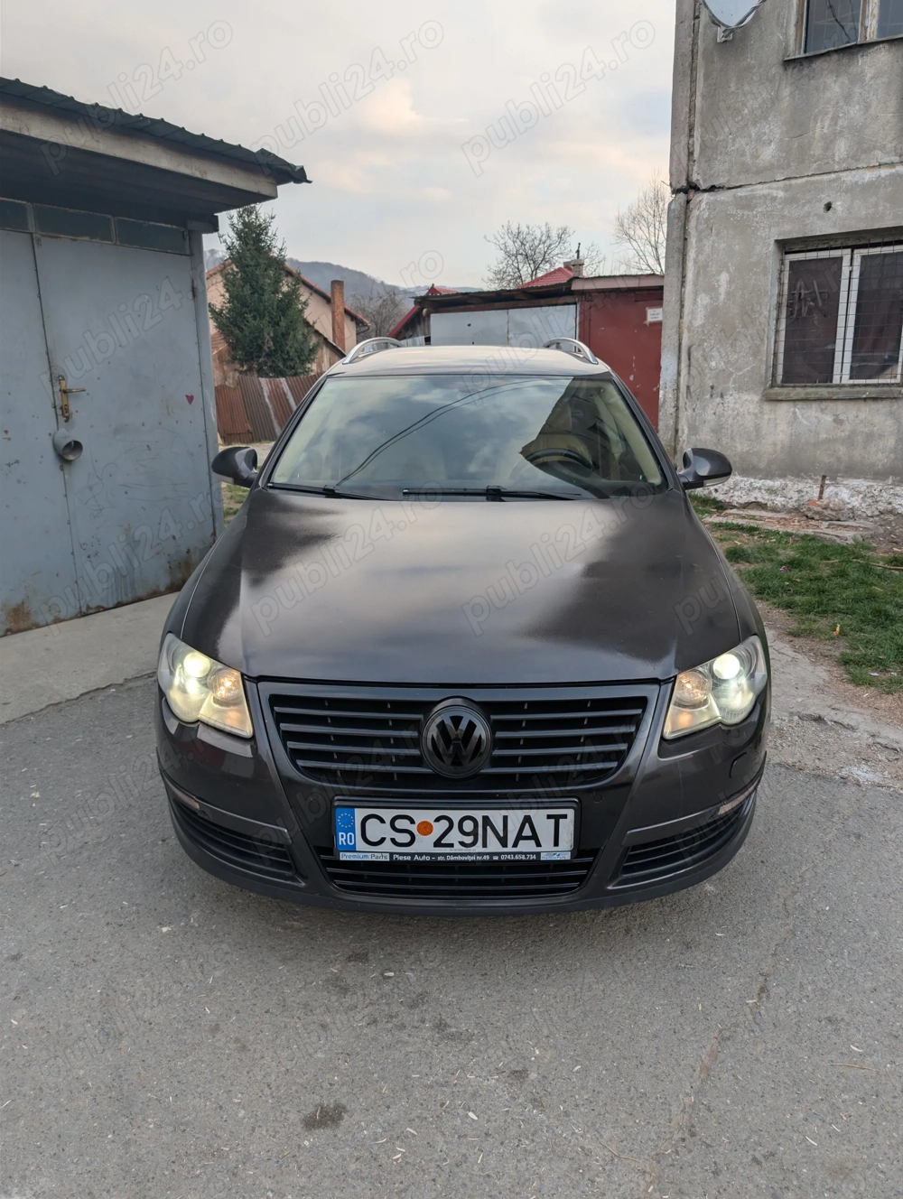 Vând passat b6 2.0 TDI 140 CP cod motor BMP un singur Ax cu came mașina este impecabilă 