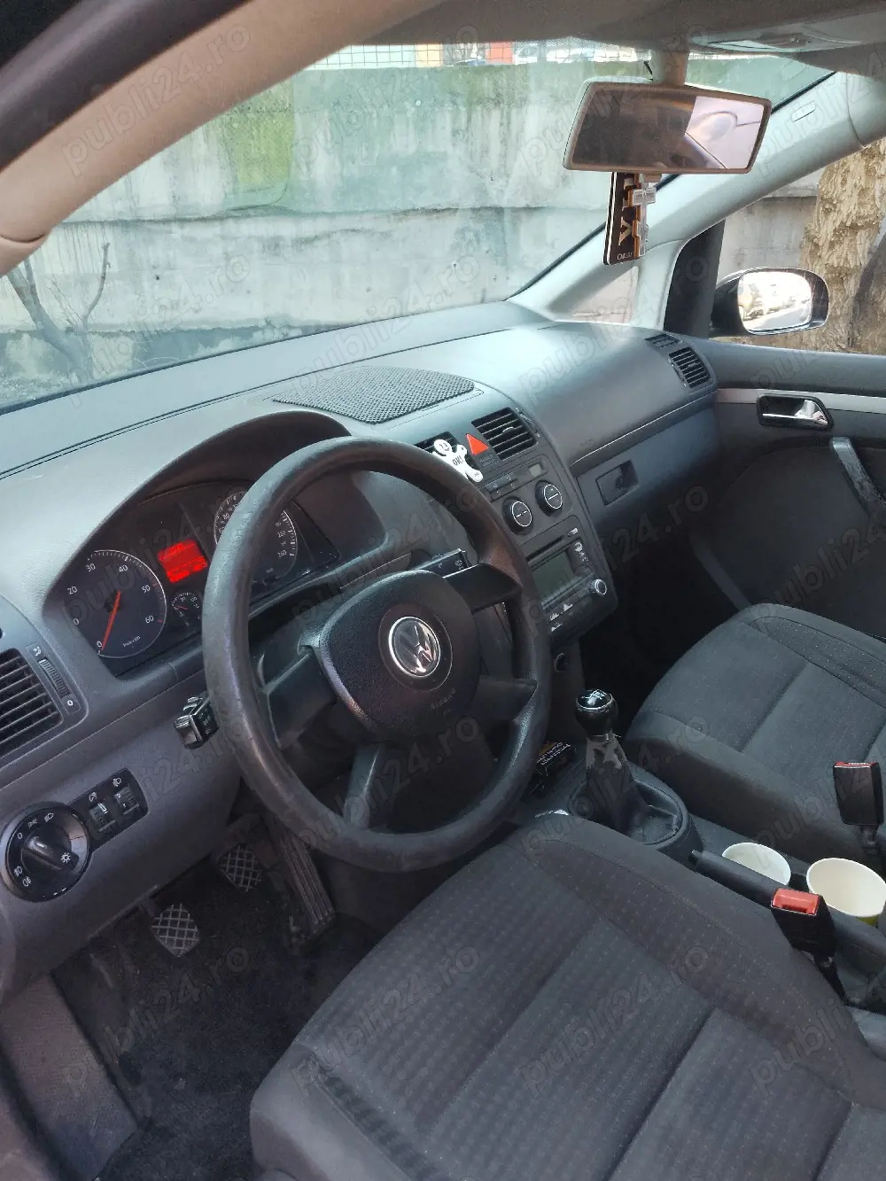 Vând urgent Volkswagen Touran 