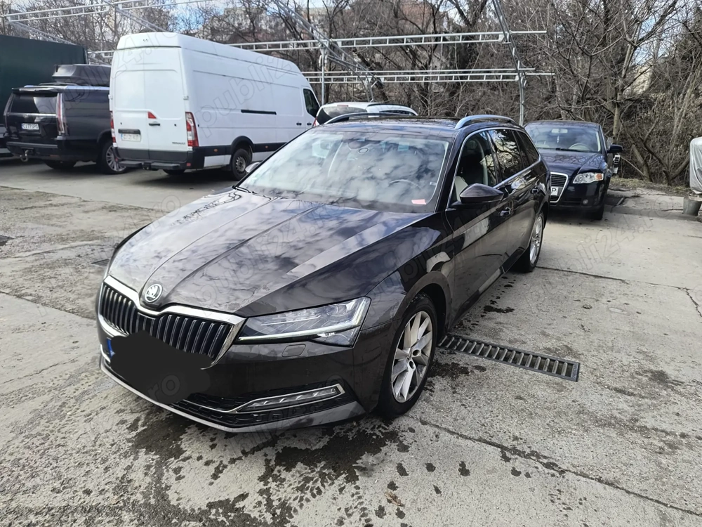 Vând Skoda Superb 3
