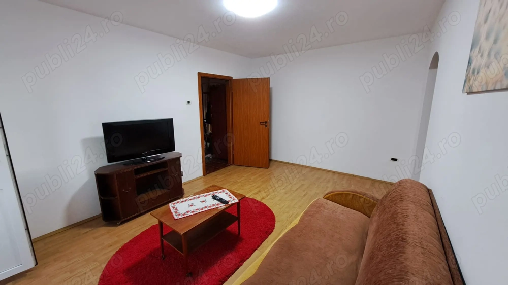 Proprietar. Vand apartament 3 camere et. 1