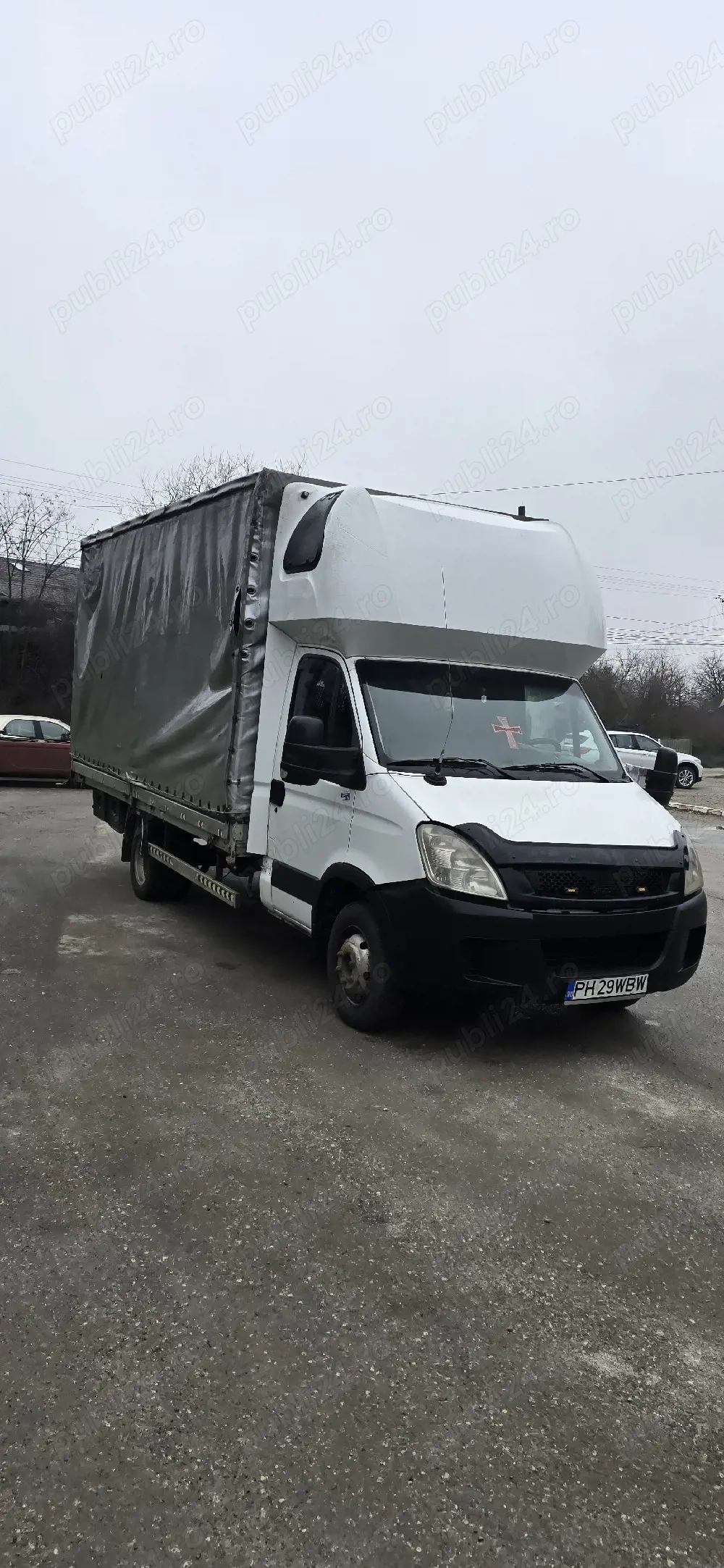vând iveco daily 35c15 5m 