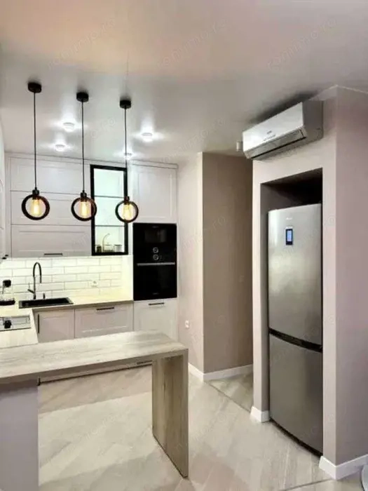 Garsoniera de închiriat - Zona Barbu Văcărescu