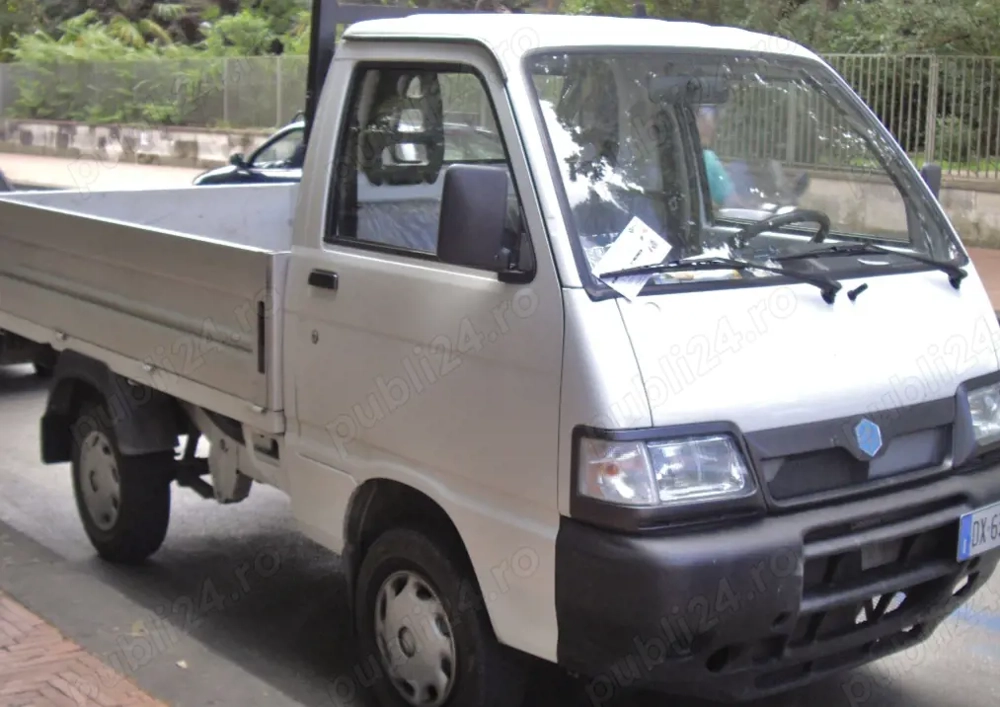 Vând piese Piaggio Porter