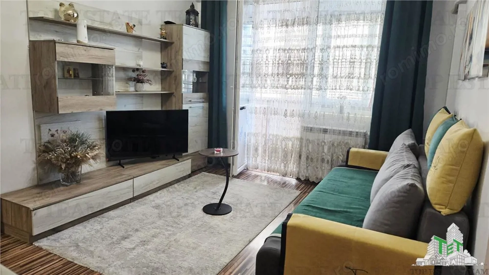 Apartament renovat si luminos situat la Gara de Nord