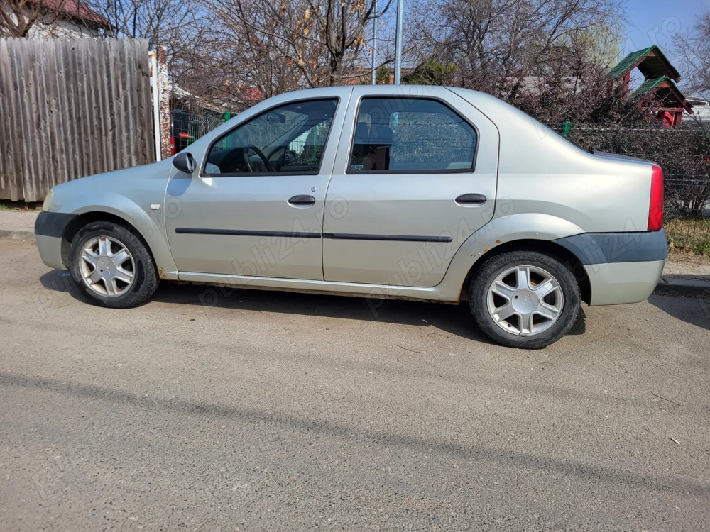 Vand Dacia Logan din 2004