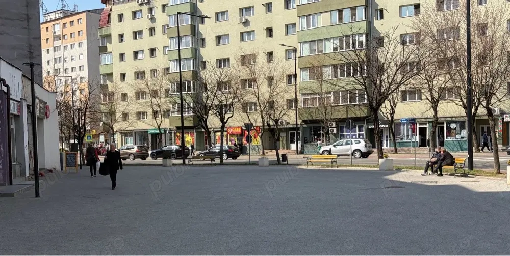 apartament 3 camere Andrei Muresanu langa Lama