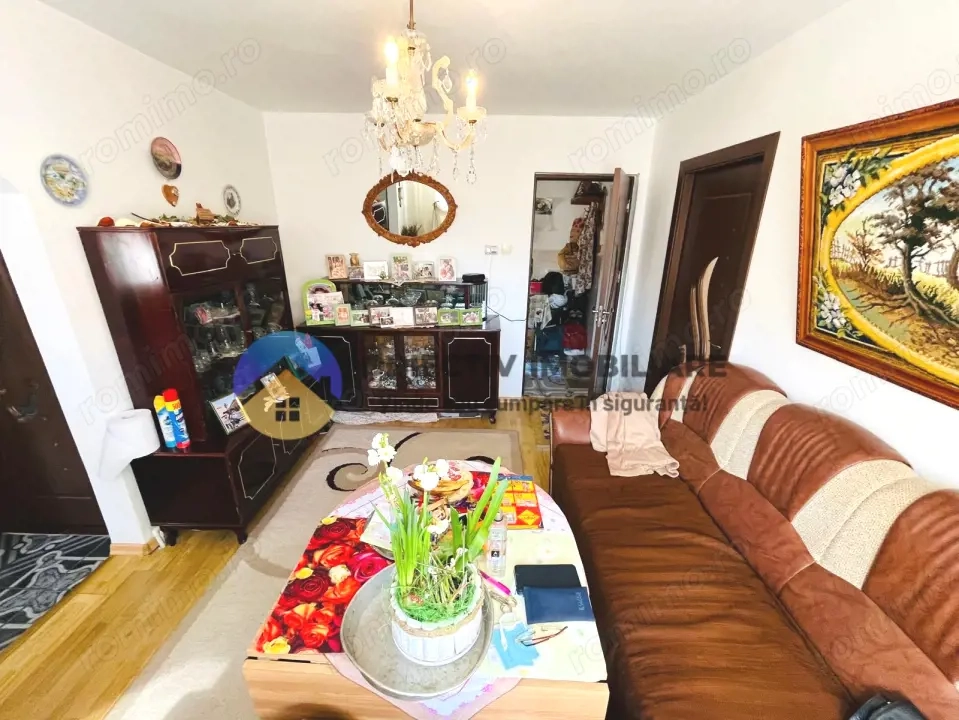 Apartament 3 camere – Dărmănești, Etaj 2