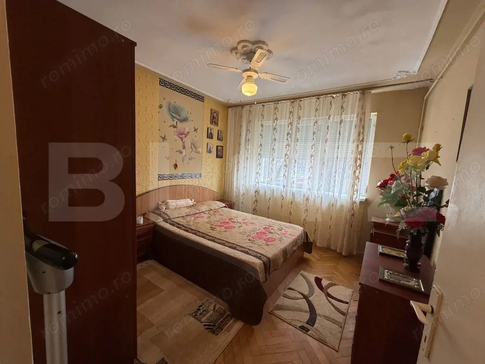 Apartament 3 camere, 54 mp, zona Tatarasi