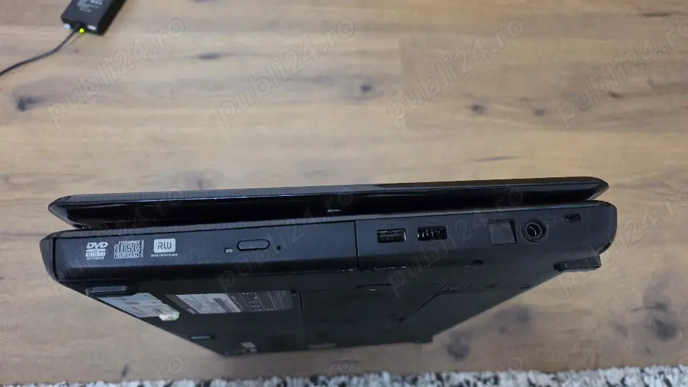 Laptop Toshiba Satellite L555-130