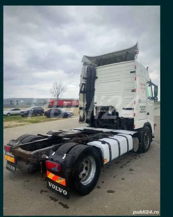 Cap tractor VOLVO FH440