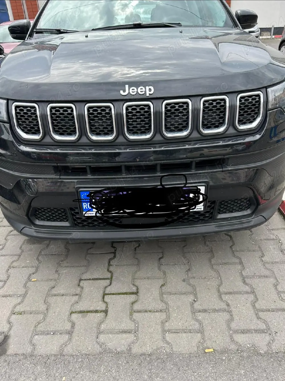 Vând Jeep Compass 