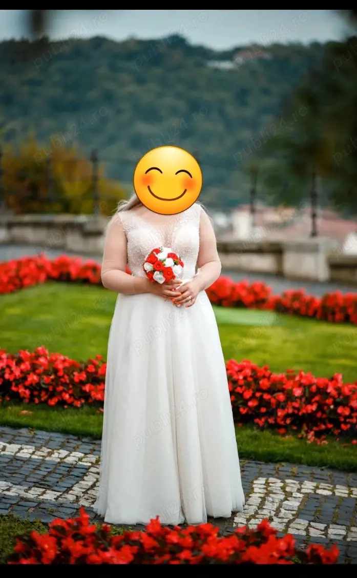 Vand rochie de mireasa