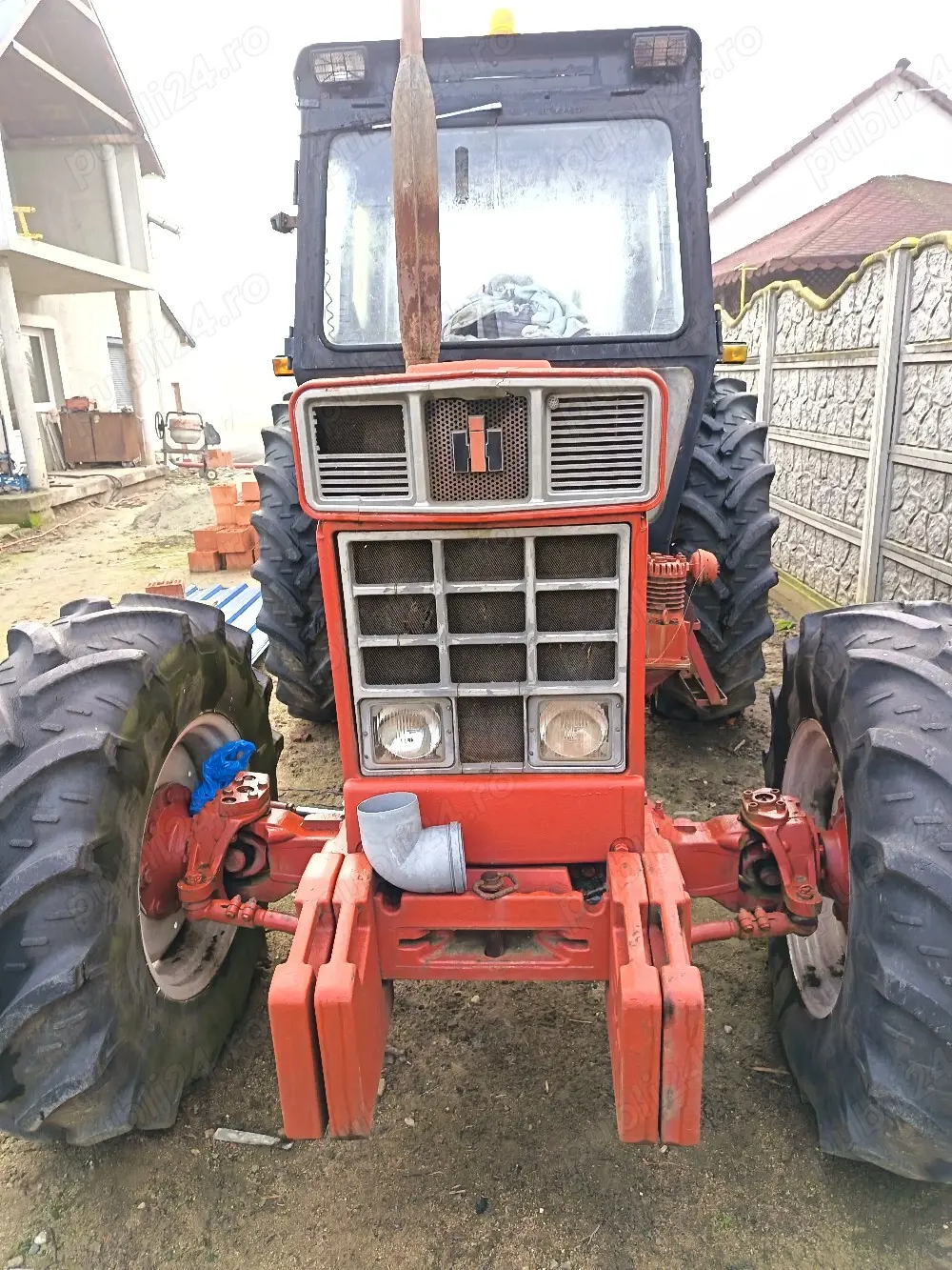 vand tractor international tractiune fata