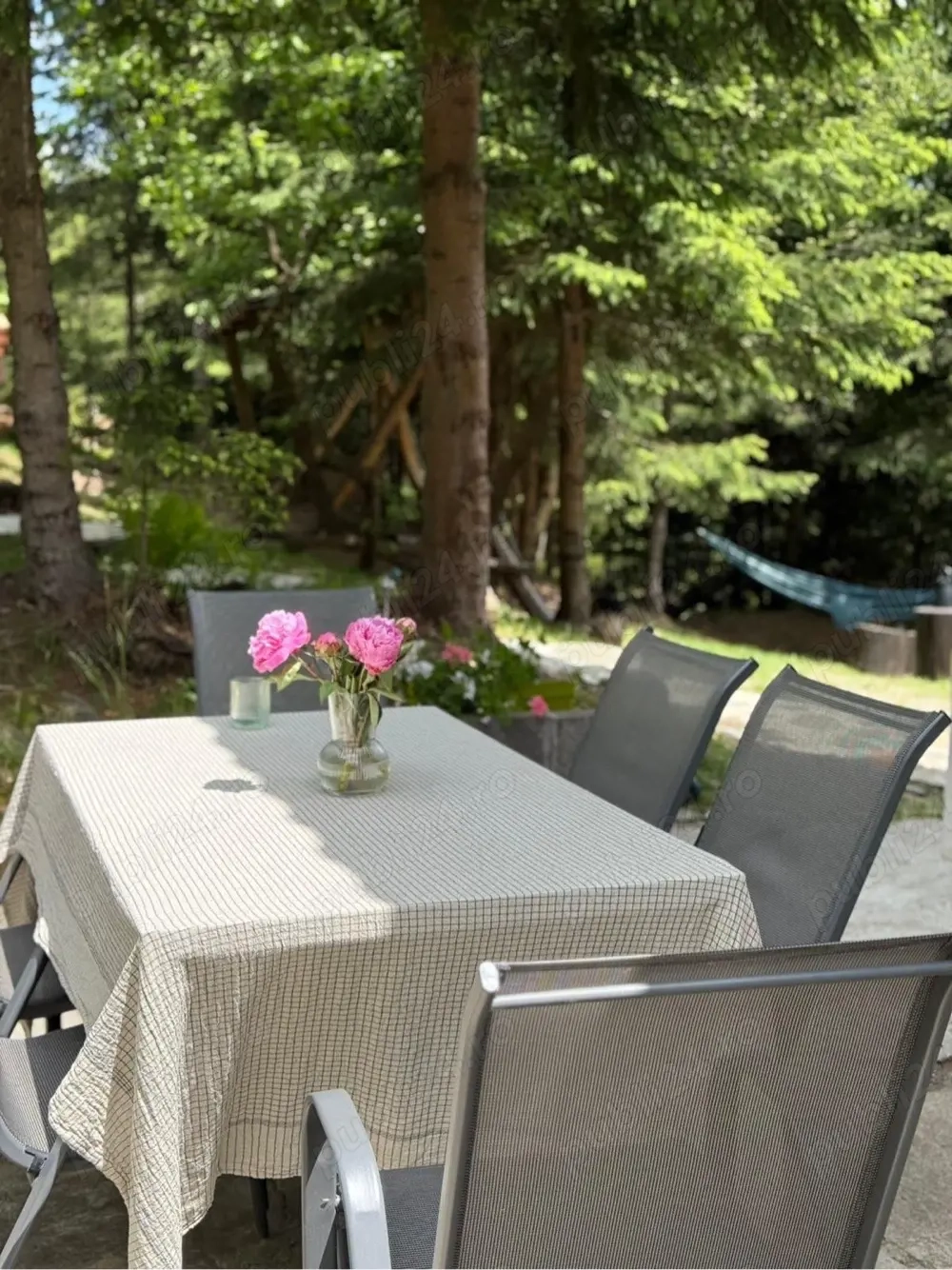 Inchiriez cabana cu ciubar in Statiunea Muntele Baisorii, Buscat,Baisoara