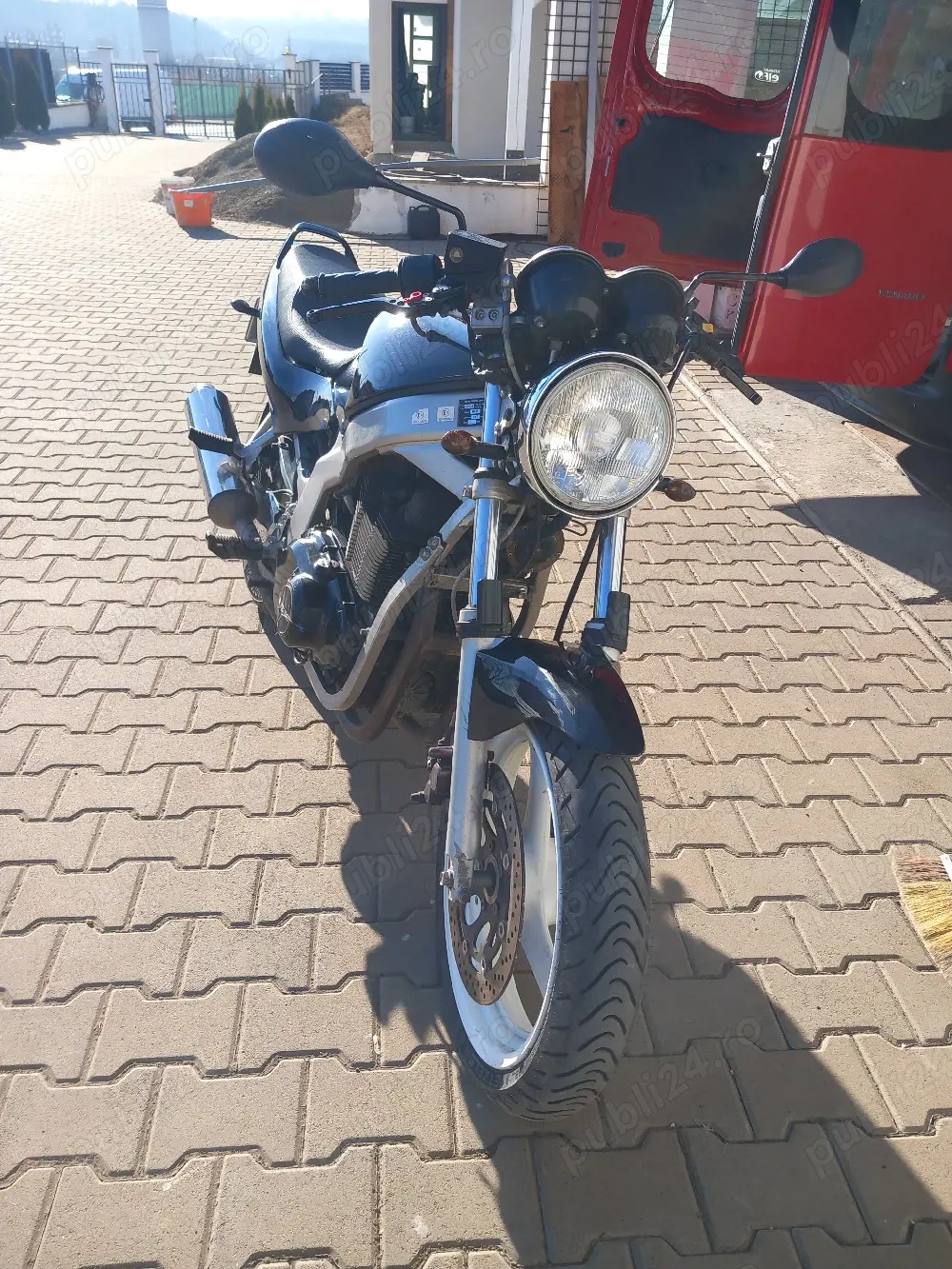 Suzuki gs500